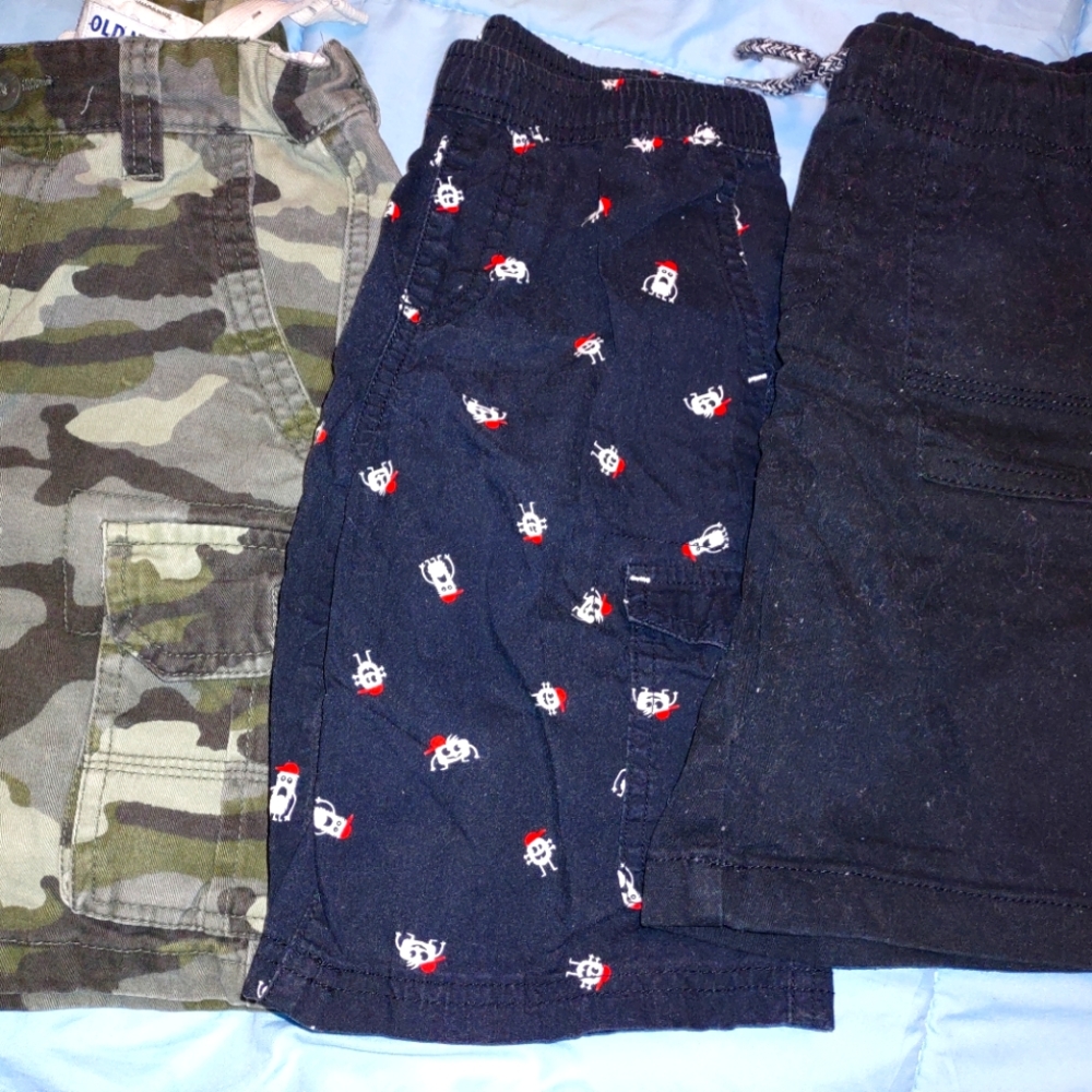 Boy's sz 6 shorts